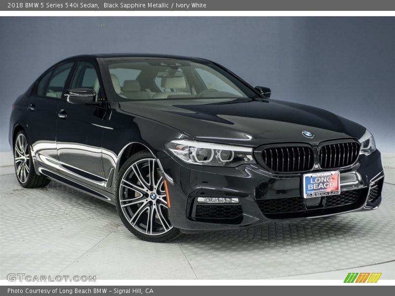 Front 3/4 View of 2018 5 Series 540i Sedan