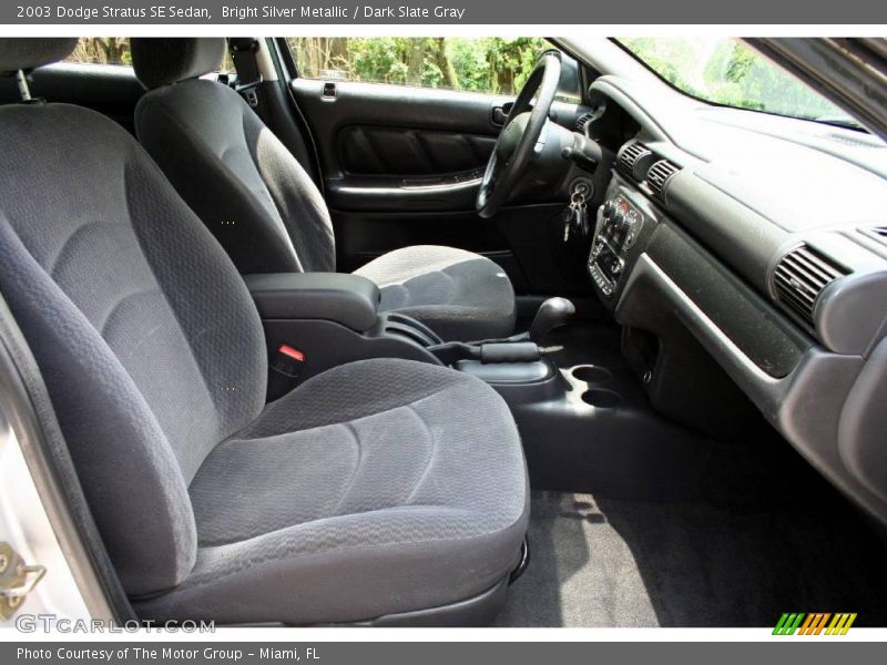 Bright Silver Metallic / Dark Slate Gray 2003 Dodge Stratus SE Sedan