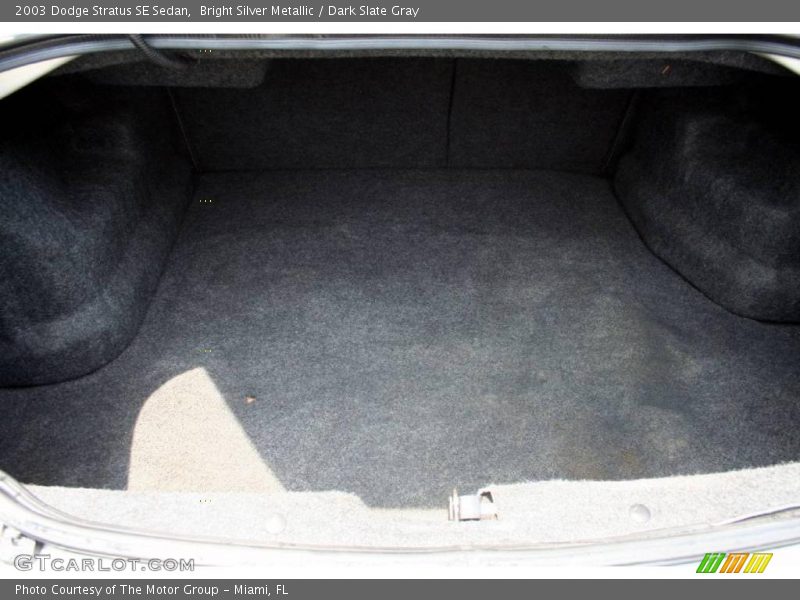 Bright Silver Metallic / Dark Slate Gray 2003 Dodge Stratus SE Sedan