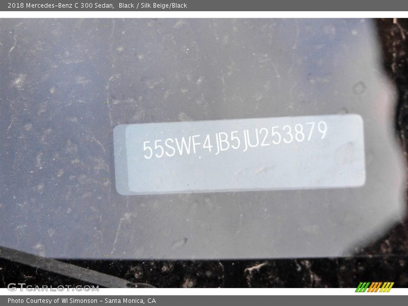 Black / Silk Beige/Black 2018 Mercedes-Benz C 300 Sedan