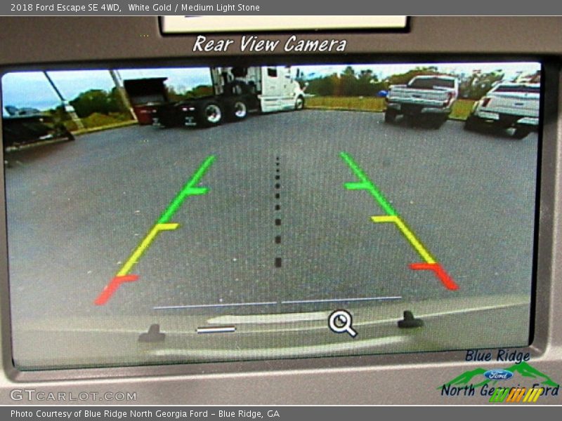 White Gold / Medium Light Stone 2018 Ford Escape SE 4WD