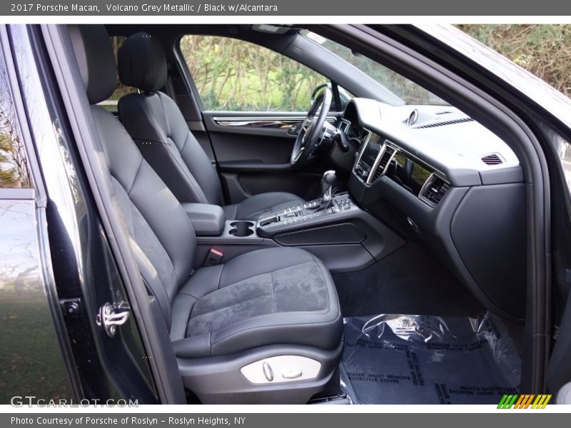 Volcano Grey Metallic / Black w/Alcantara 2017 Porsche Macan