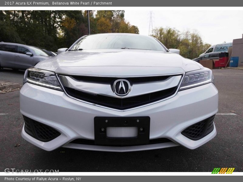 Bellanova White Pearl / Parchment 2017 Acura ILX Premium