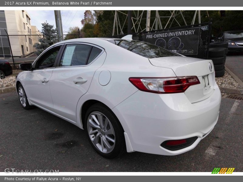 Bellanova White Pearl / Parchment 2017 Acura ILX Premium