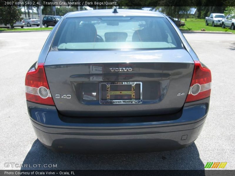 Titanium Gray Metallic / Dark Beige/Quartz 2007 Volvo S40 2.4i