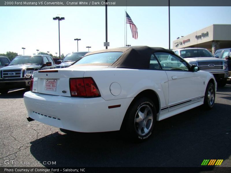 Crystal White / Dark Charcoal 2000 Ford Mustang V6 Convertible