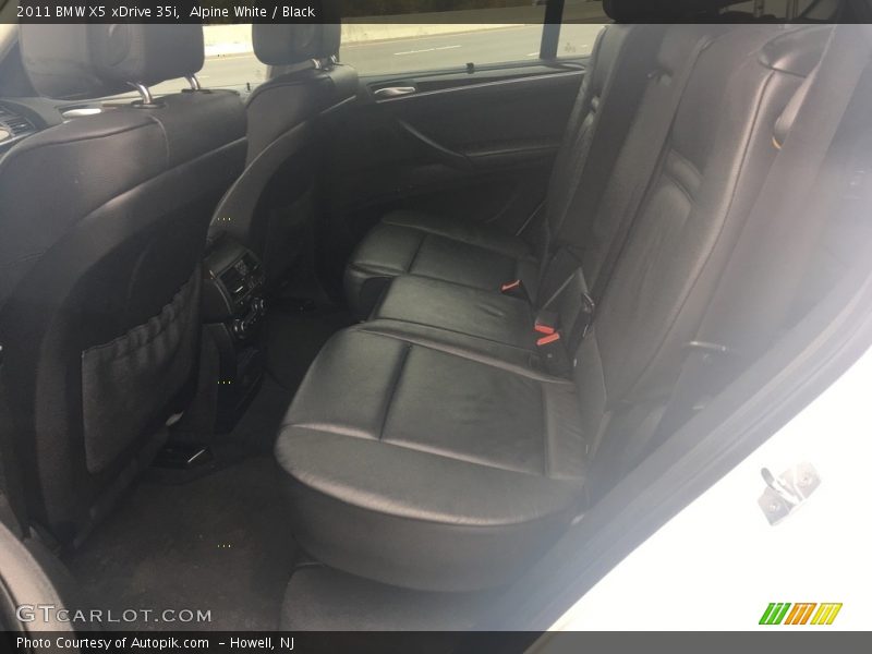 Alpine White / Black 2011 BMW X5 xDrive 35i