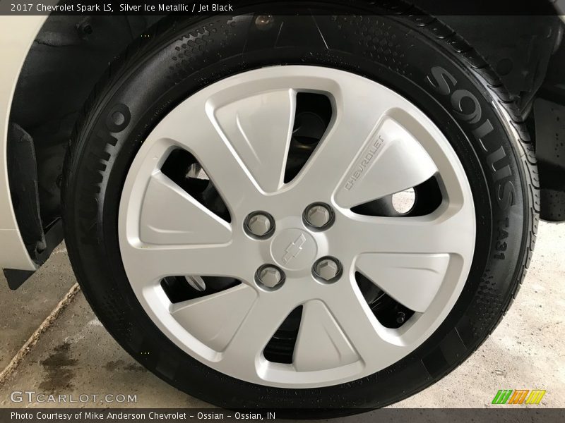 Silver Ice Metallic / Jet Black 2017 Chevrolet Spark LS