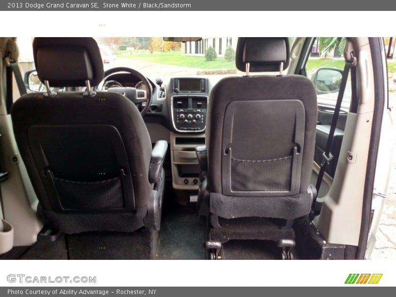 Stone White / Black/Sandstorm 2013 Dodge Grand Caravan SE