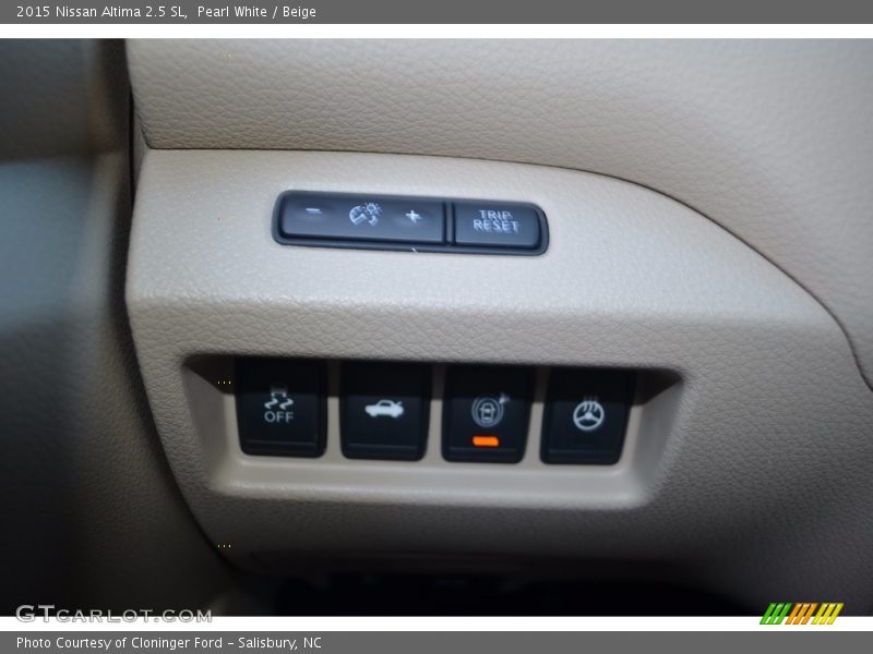 Pearl White / Beige 2015 Nissan Altima 2.5 SL