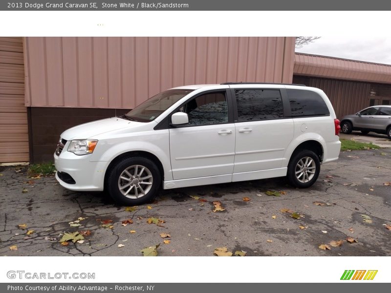 Stone White / Black/Sandstorm 2013 Dodge Grand Caravan SE