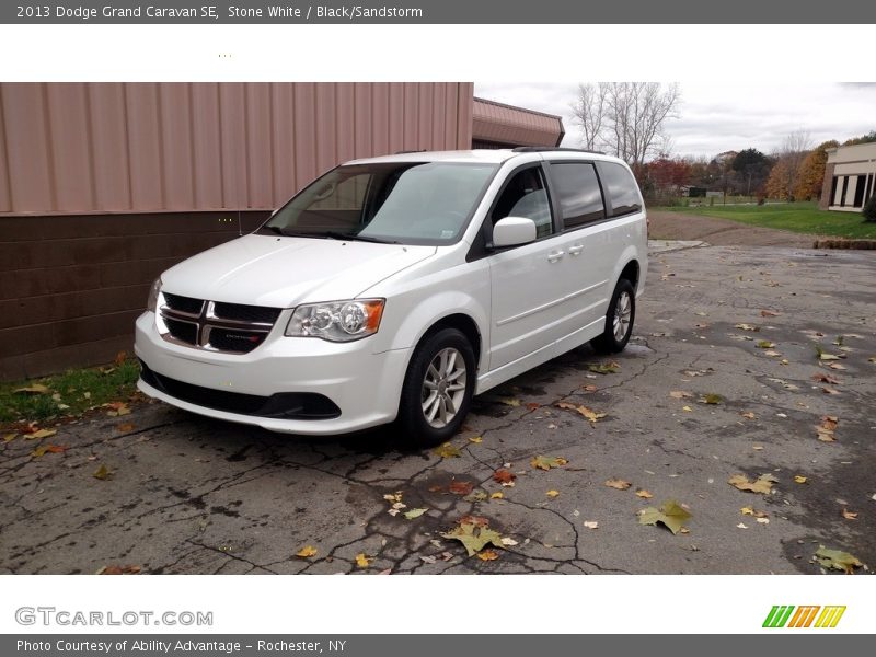 Stone White / Black/Sandstorm 2013 Dodge Grand Caravan SE