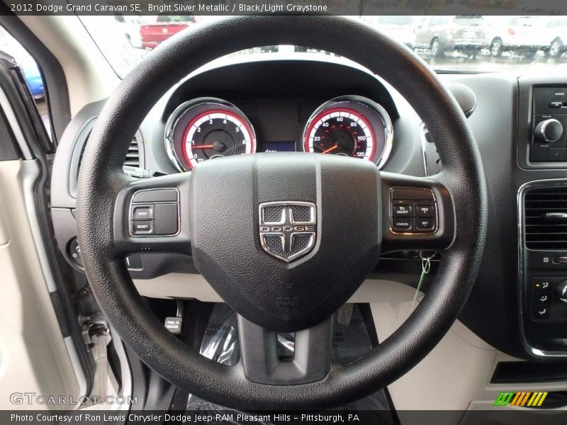 Bright Silver Metallic / Black/Light Graystone 2012 Dodge Grand Caravan SE