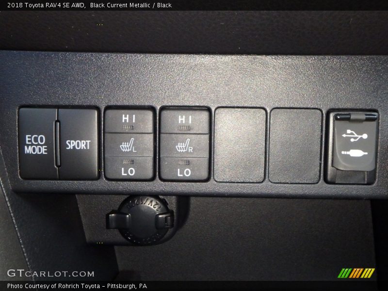 Controls of 2018 RAV4 SE AWD