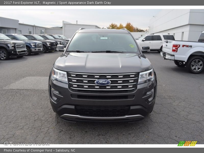 Magnetic / Sport Appearance Dark Earth Gray 2017 Ford Explorer XLT