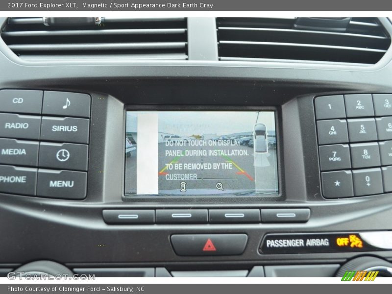 Magnetic / Sport Appearance Dark Earth Gray 2017 Ford Explorer XLT