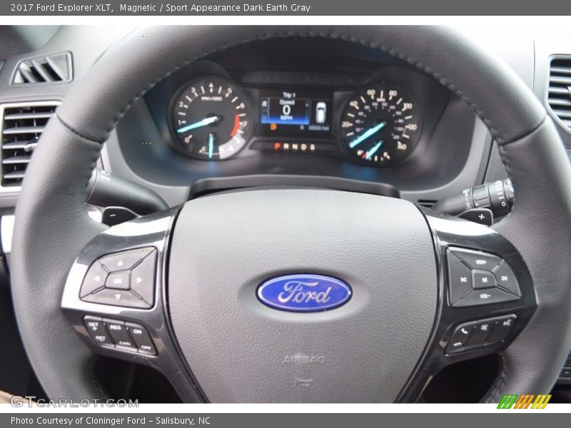 Magnetic / Sport Appearance Dark Earth Gray 2017 Ford Explorer XLT