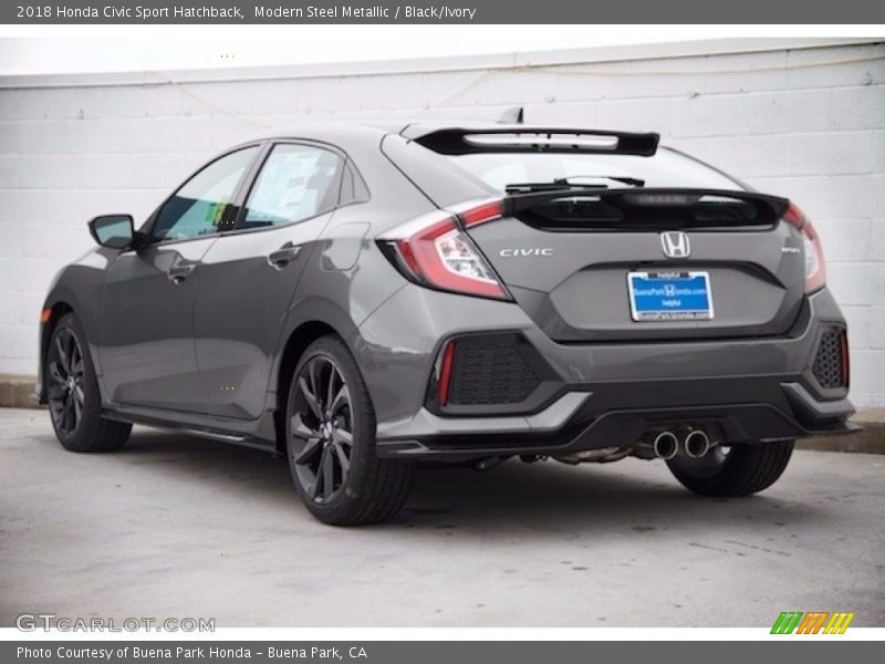 Modern Steel Metallic / Black/Ivory 2018 Honda Civic Sport Hatchback