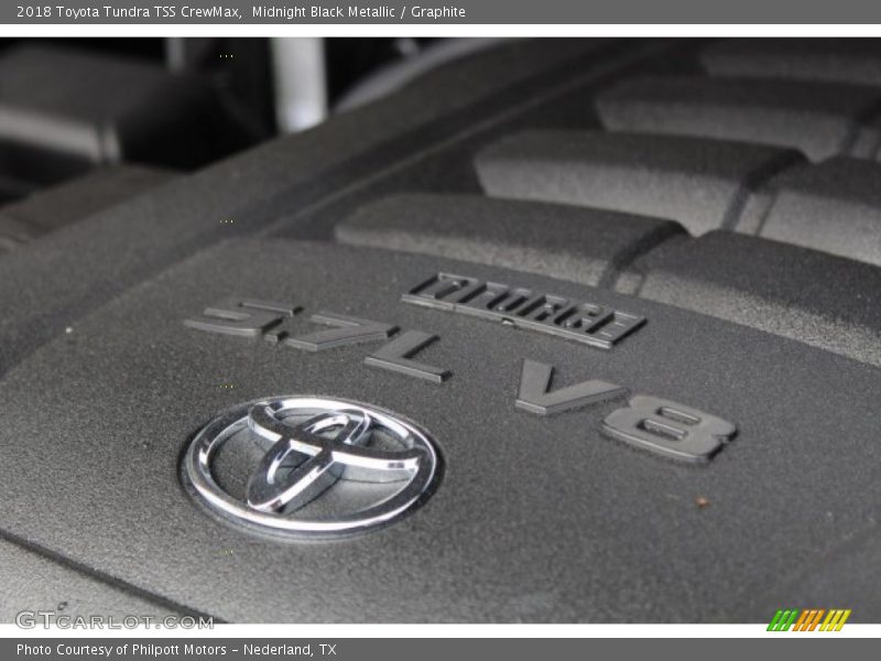 Midnight Black Metallic / Graphite 2018 Toyota Tundra TSS CrewMax