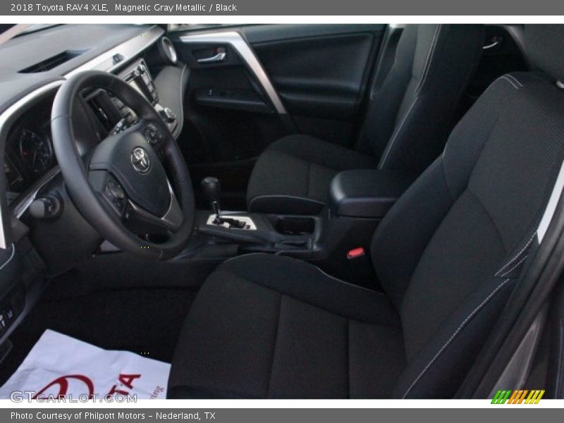 Magnetic Gray Metallic / Black 2018 Toyota RAV4 XLE