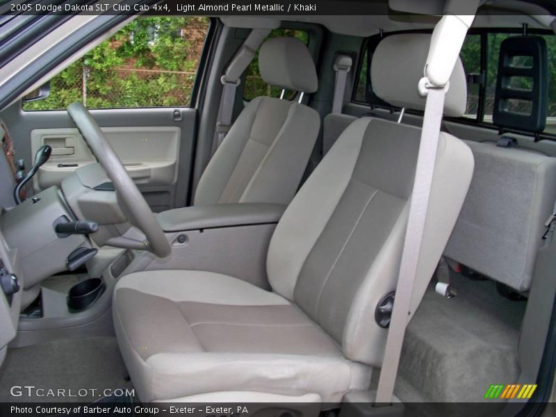 Light Almond Pearl Metallic / Khaki 2005 Dodge Dakota SLT Club Cab 4x4