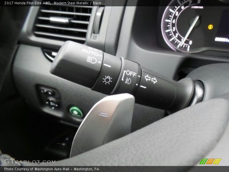 Modern Steel Metallic / Black 2017 Honda Pilot Elite AWD