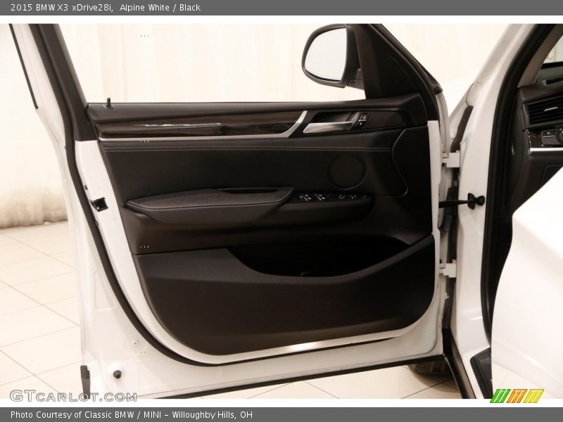 Alpine White / Black 2015 BMW X3 xDrive28i