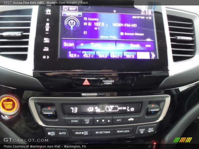 Modern Steel Metallic / Black 2017 Honda Pilot Elite AWD
