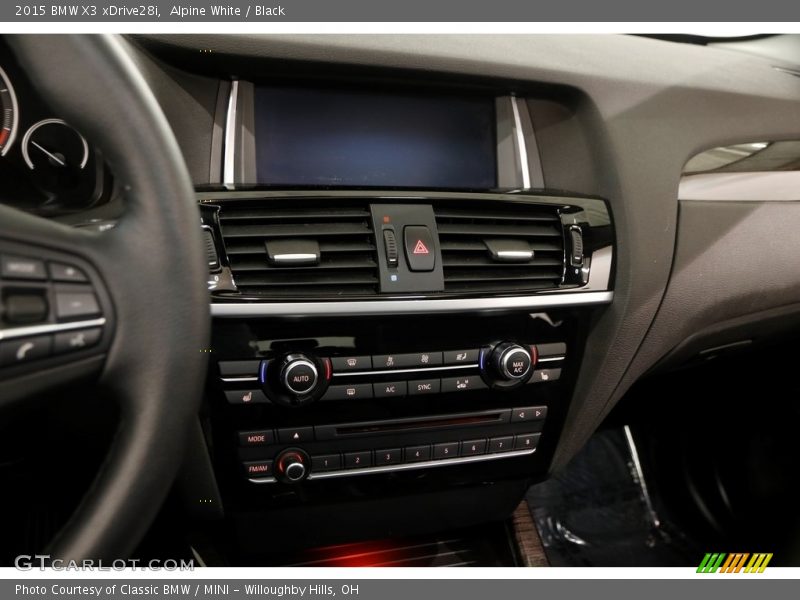 Alpine White / Black 2015 BMW X3 xDrive28i