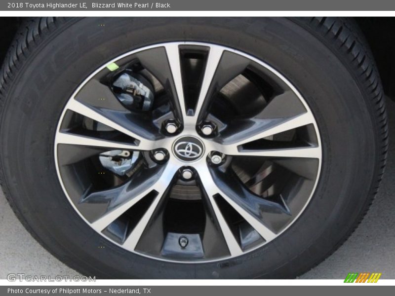 Blizzard White Pearl / Black 2018 Toyota Highlander LE