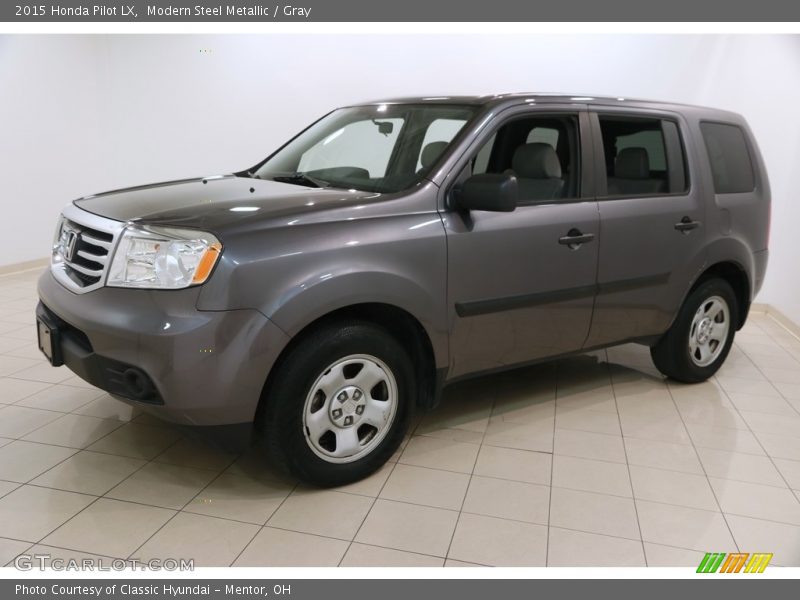 Modern Steel Metallic / Gray 2015 Honda Pilot LX