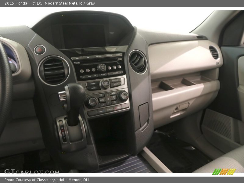 Modern Steel Metallic / Gray 2015 Honda Pilot LX