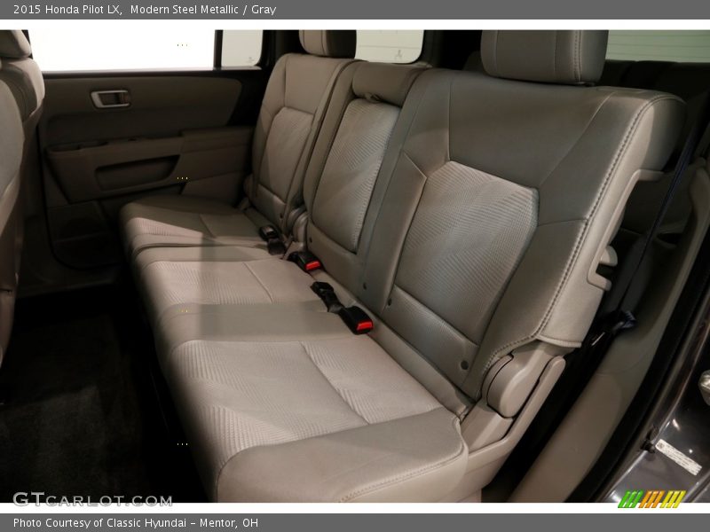 Modern Steel Metallic / Gray 2015 Honda Pilot LX