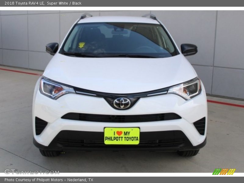 Super White / Black 2018 Toyota RAV4 LE