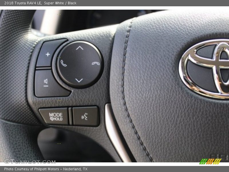 Super White / Black 2018 Toyota RAV4 LE