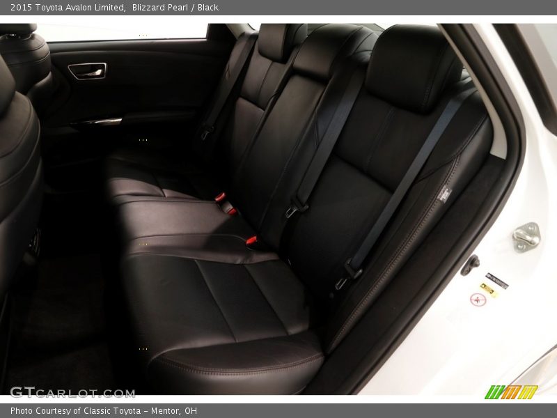Blizzard Pearl / Black 2015 Toyota Avalon Limited