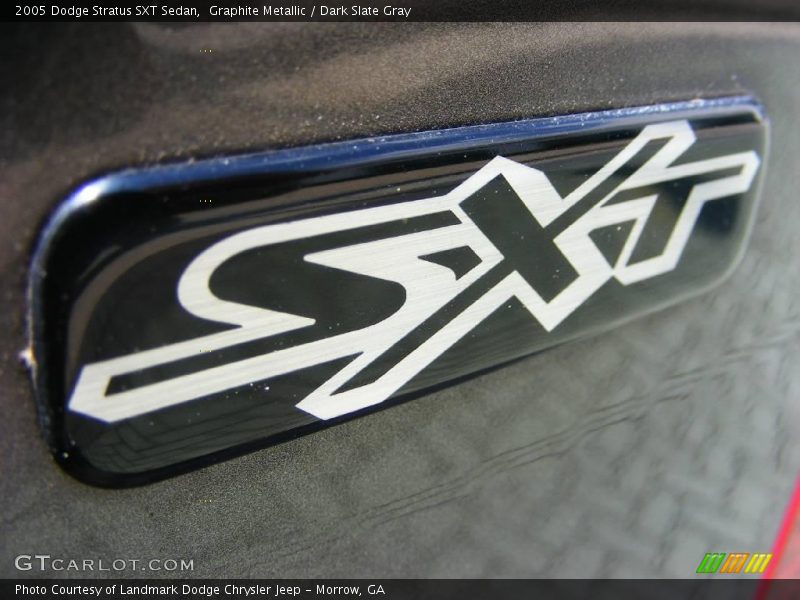 Graphite Metallic / Dark Slate Gray 2005 Dodge Stratus SXT Sedan