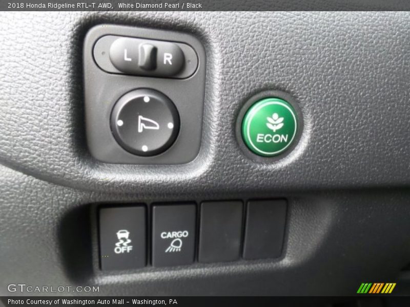 White Diamond Pearl / Black 2018 Honda Ridgeline RTL-T AWD