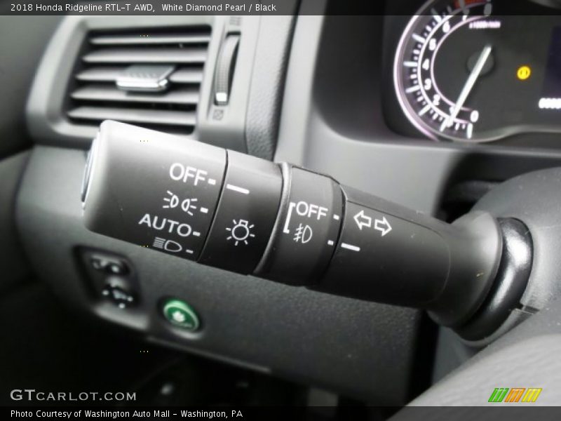White Diamond Pearl / Black 2018 Honda Ridgeline RTL-T AWD