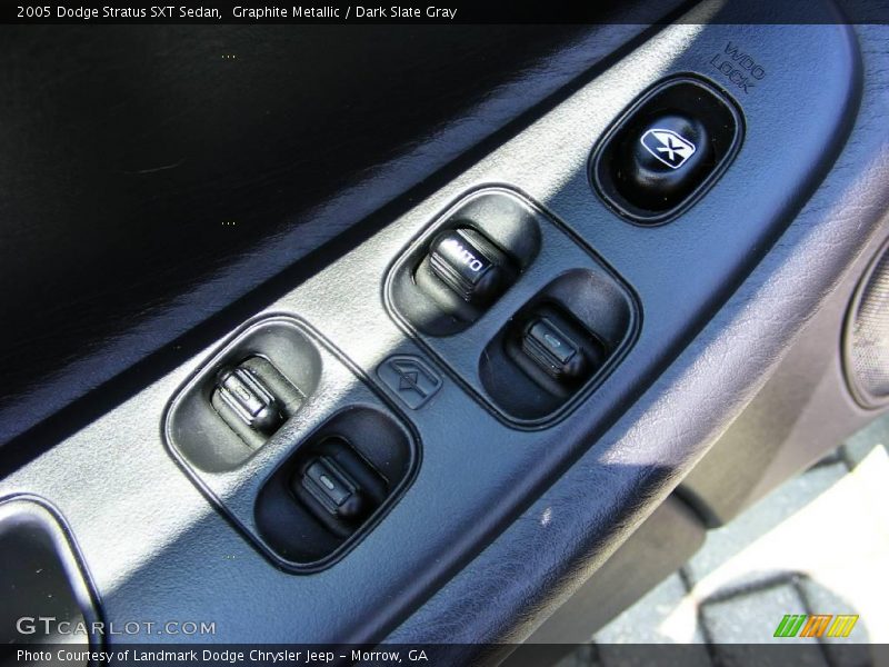 Graphite Metallic / Dark Slate Gray 2005 Dodge Stratus SXT Sedan