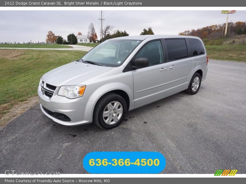 Bright Silver Metallic / Black/Light Graystone 2012 Dodge Grand Caravan SE