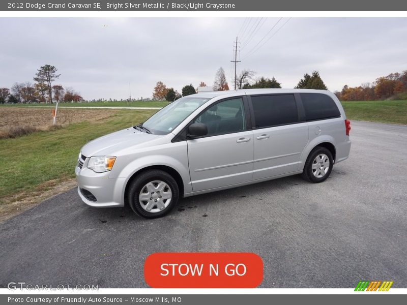 Bright Silver Metallic / Black/Light Graystone 2012 Dodge Grand Caravan SE