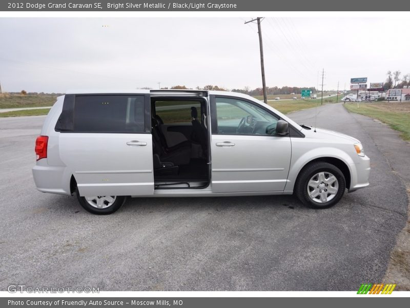 Bright Silver Metallic / Black/Light Graystone 2012 Dodge Grand Caravan SE