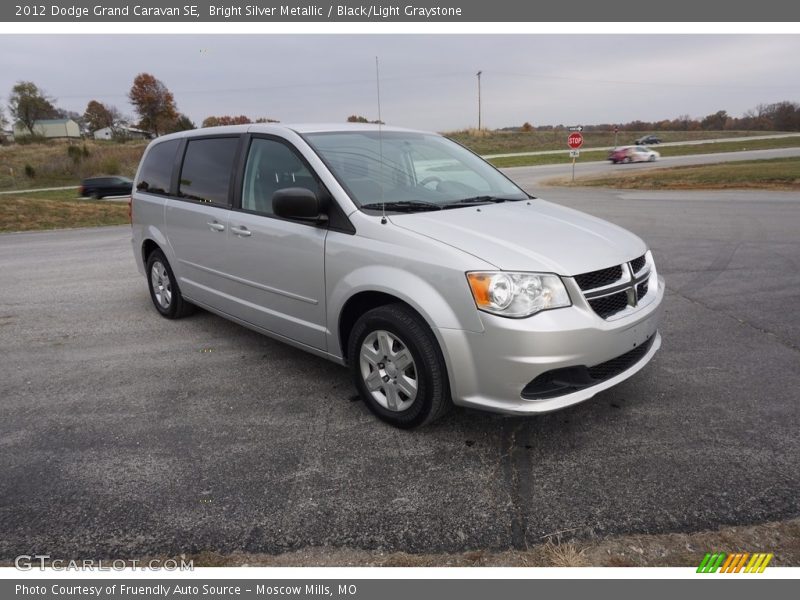 Bright Silver Metallic / Black/Light Graystone 2012 Dodge Grand Caravan SE