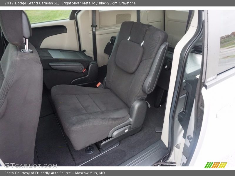 Bright Silver Metallic / Black/Light Graystone 2012 Dodge Grand Caravan SE