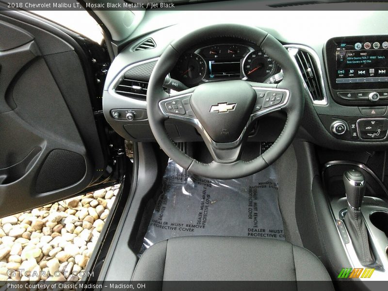 Mosaic Black Metallic / Jet Black 2018 Chevrolet Malibu LT