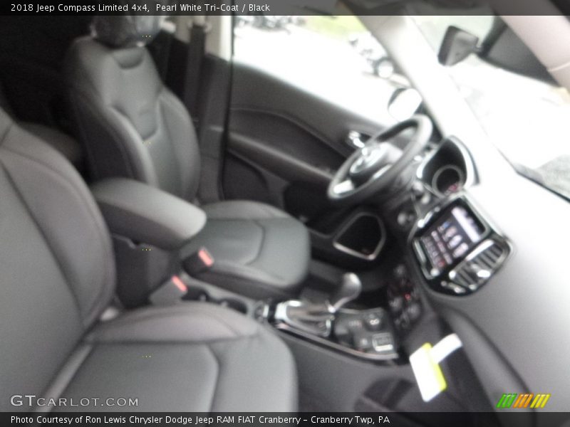 Pearl White Tri–Coat / Black 2018 Jeep Compass Limited 4x4