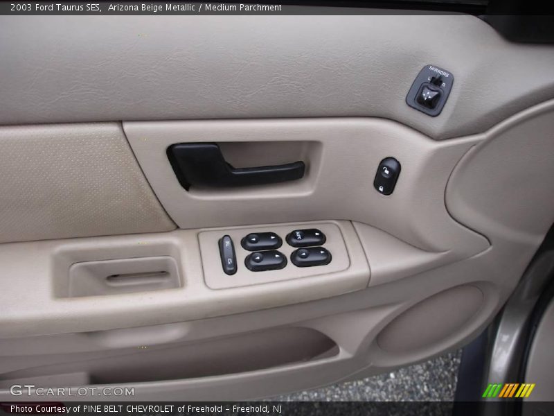 Arizona Beige Metallic / Medium Parchment 2003 Ford Taurus SES