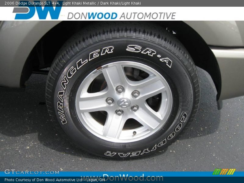 Light Khaki Metallic / Dark Khaki/Light Khaki 2006 Dodge Durango SLT 4x4