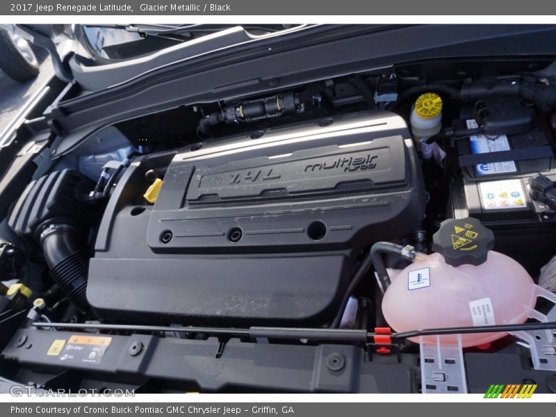 Glacier Metallic / Black 2017 Jeep Renegade Latitude